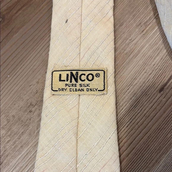 Linco pure silk Cream Tie - Picture 2 of 5